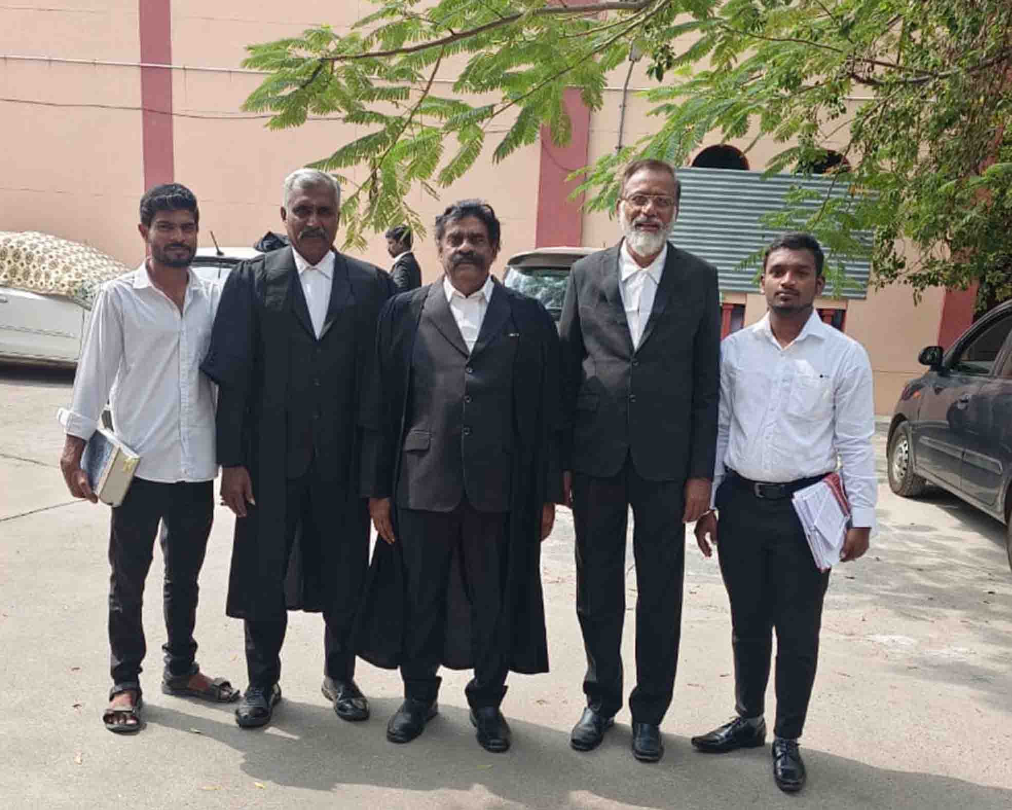 Divorce-and-family-law-attorney